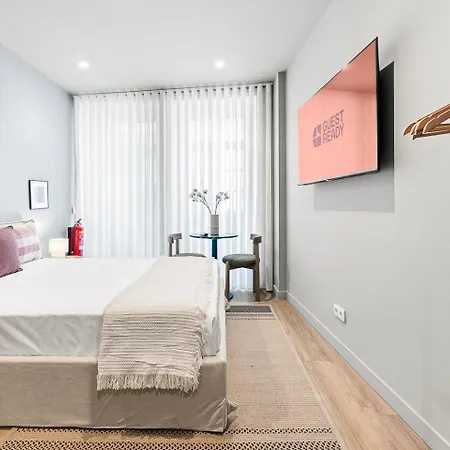 Guestready - The Cats *